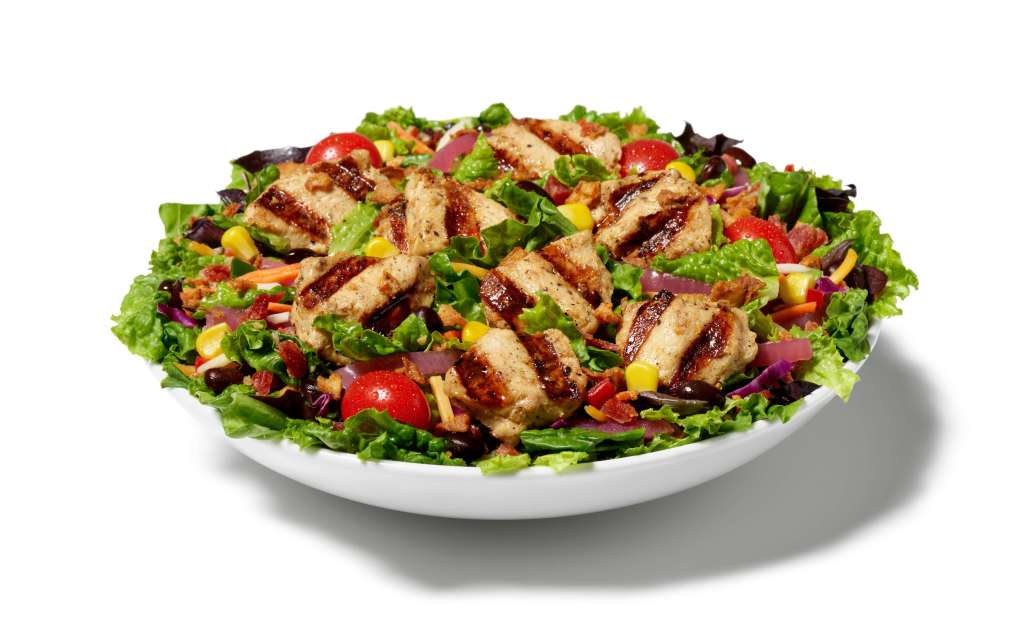Spicy Fiesta Salad with grilled nuggets